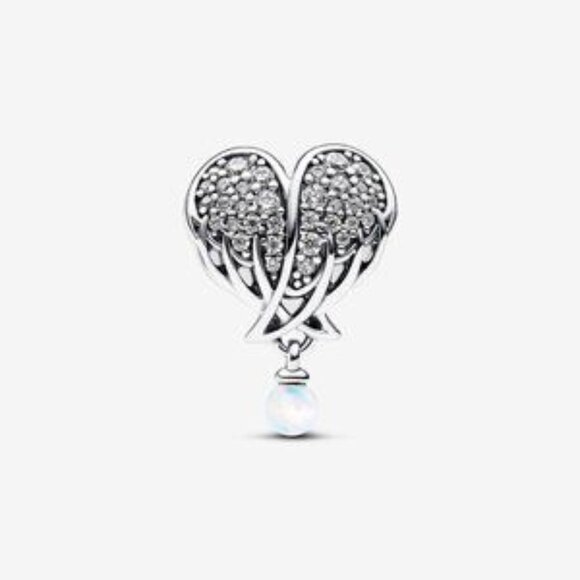 Sparkling Angel Wings & Heart Charm - Picture 4 of 5